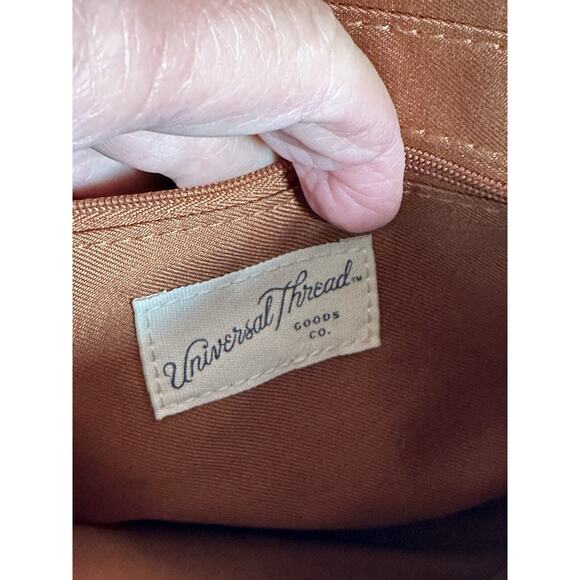 Universal Thread Crossbody Bag Womens Brown/Tan Purse Zip Closure Faux Suede - Picture 5 of 10
